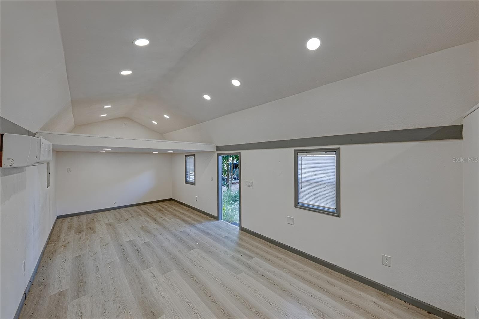 Manufactured Home at 713 SULTENFUSS RD, BABSON PARK, photo 27 of 38