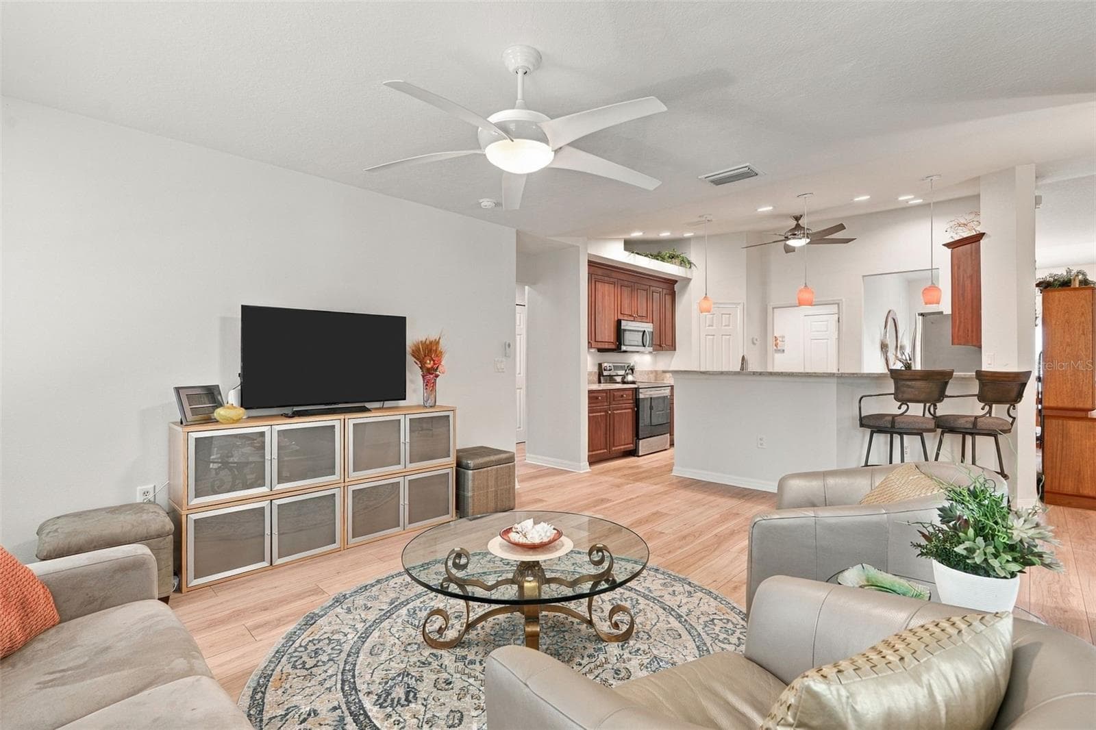 Family Room With Private All Season Room Access - 3507 CULPEPPER TER, NORTH PORT