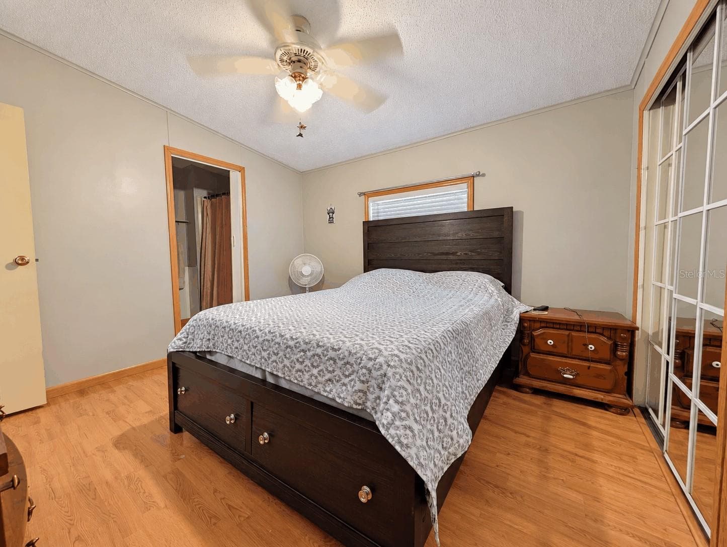 Primary Bedroom - 6066 SE SOUTHERN OAKS DR, WINTER HAVEN