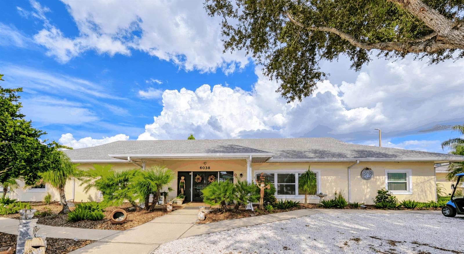 Community Center - 6066 SE SOUTHERN OAKS DR, WINTER HAVEN