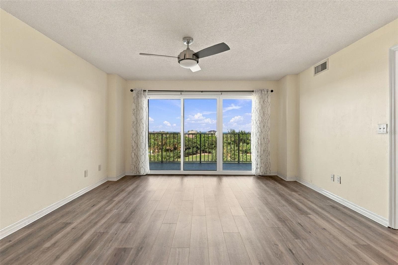 Condominium at 4 OCEANS WEST BLVD #503B, DAYTONA BEACH SHORES, photo 12 of 40