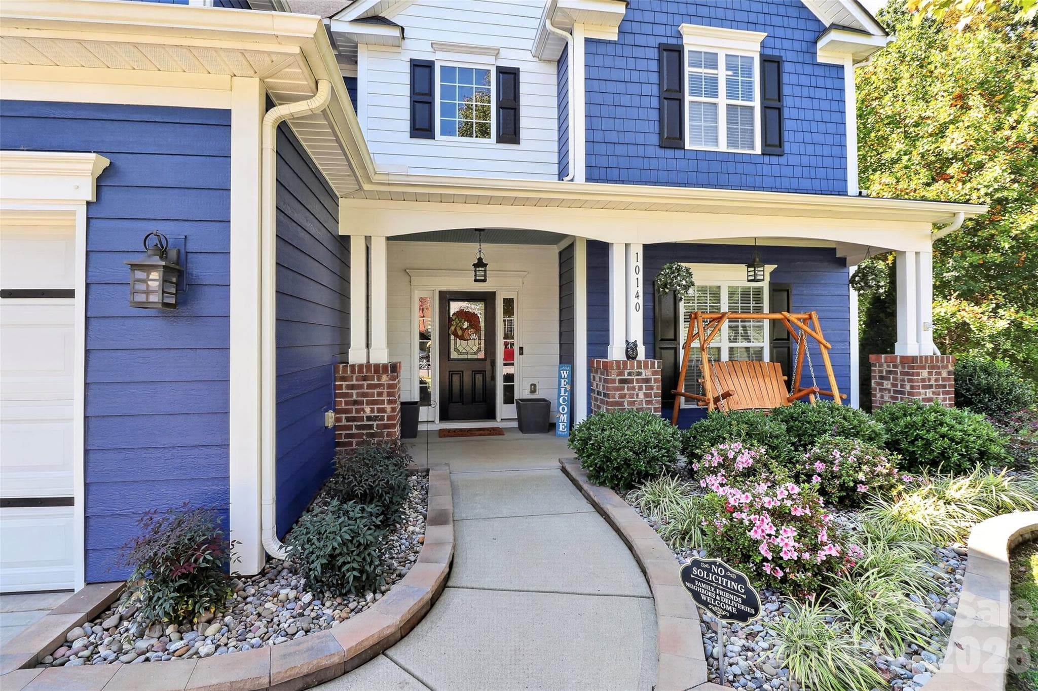 Single Family Residence at 10140 Falling Leaf Drive, Concord, photo 4 of 38