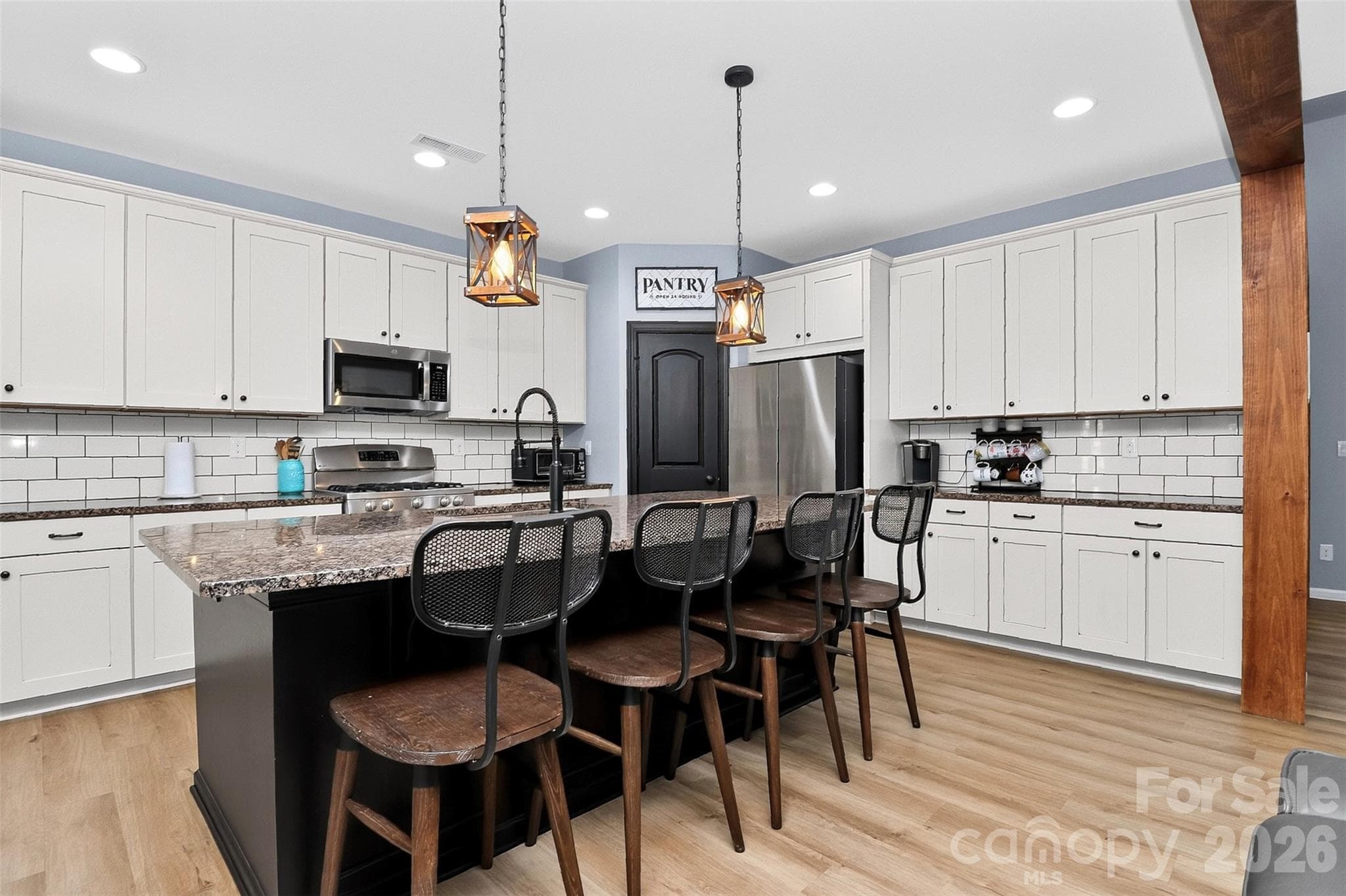Single Family Residence at 10140 Falling Leaf Drive, Concord, photo 10 of 38