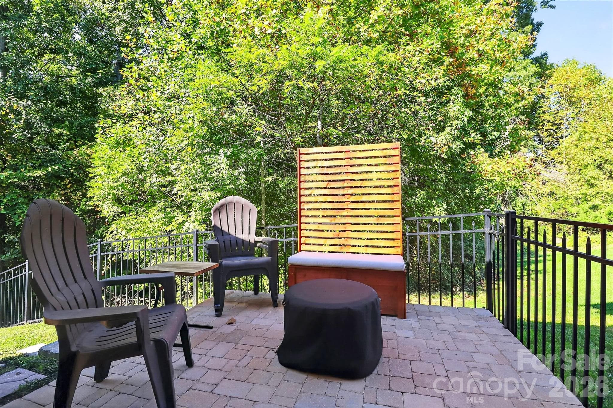 Single Family Residence at 10140 Falling Leaf Drive, Concord, photo 30 of 38