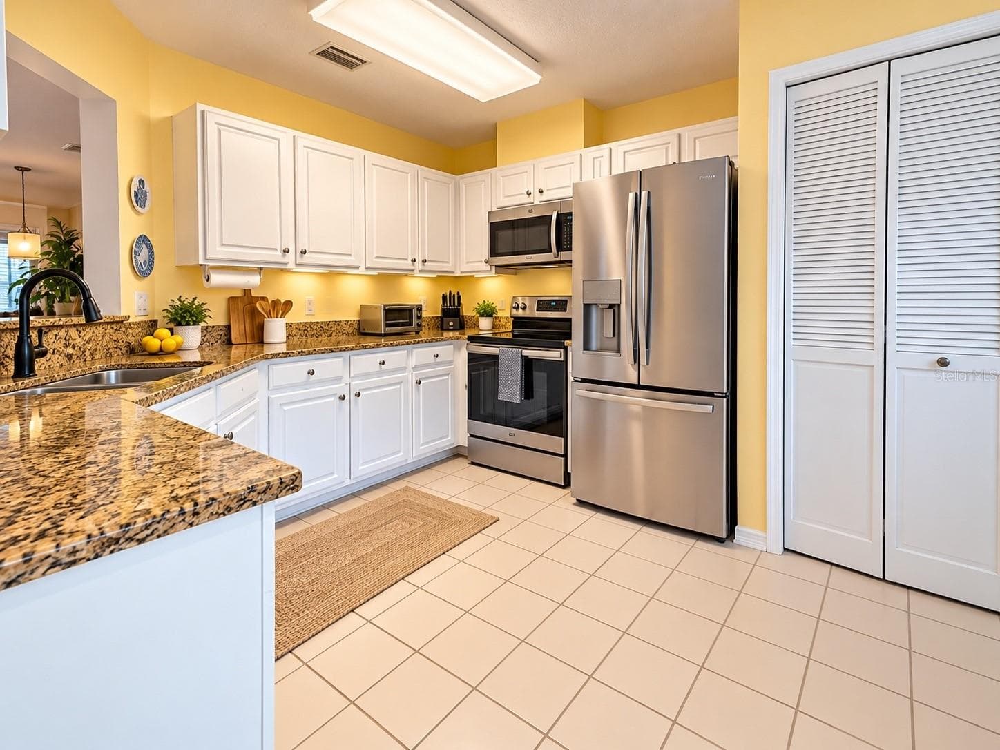 Kitchen - 919 RIDGE LAKE DR, MELBOURNE