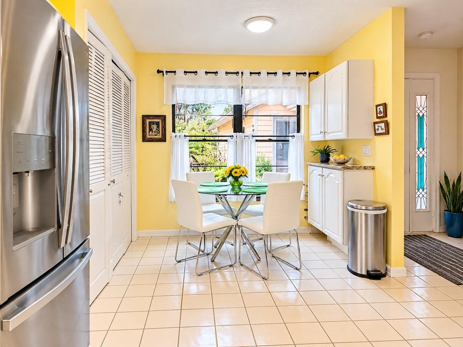 Kitchen Nook - 919 RIDGE LAKE DR, MELBOURNE