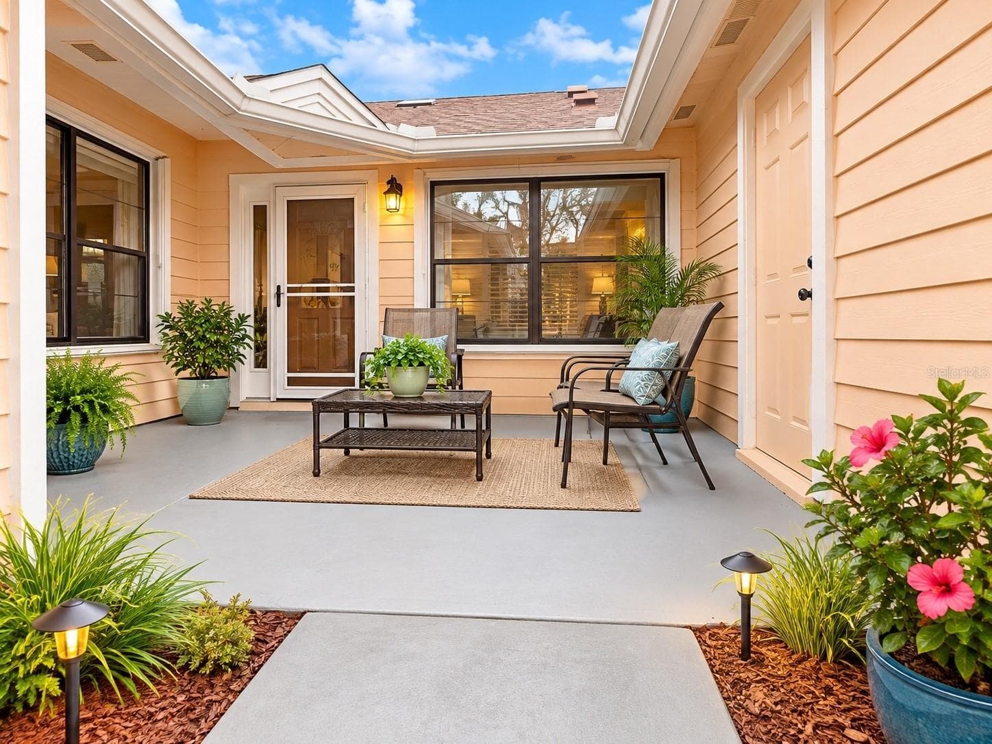 Court Yard - 919 RIDGE LAKE DR, MELBOURNE