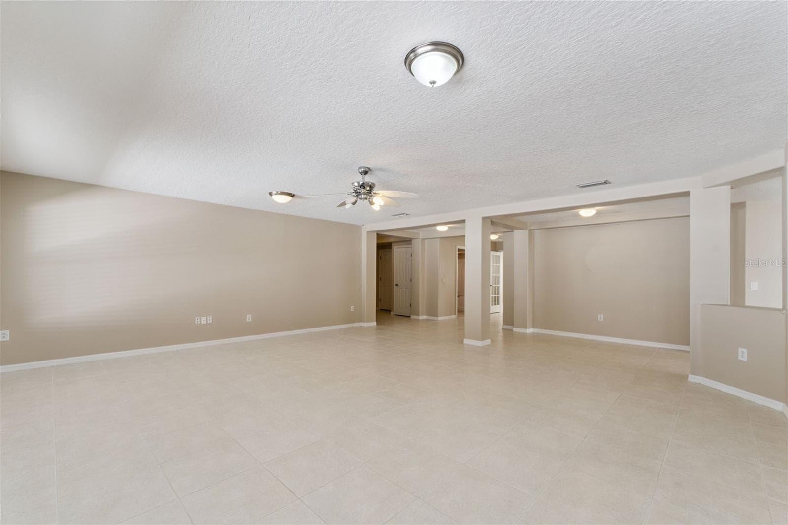 Great room - 2225 REEFVIEW LOOP, APOPKA