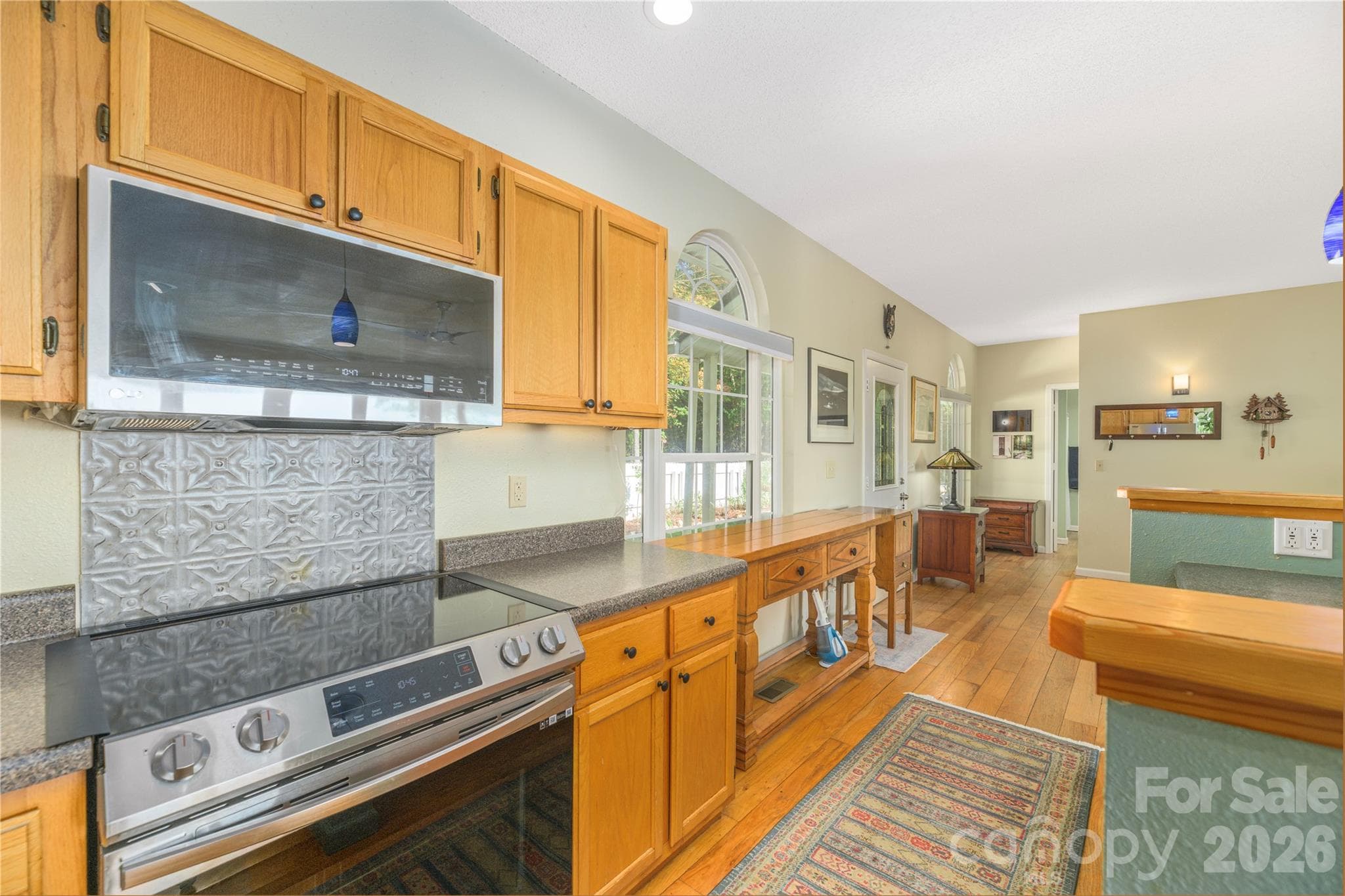 Single Family Residence at 804 Madison Heights Drive, Marshall, photo 16 of 47