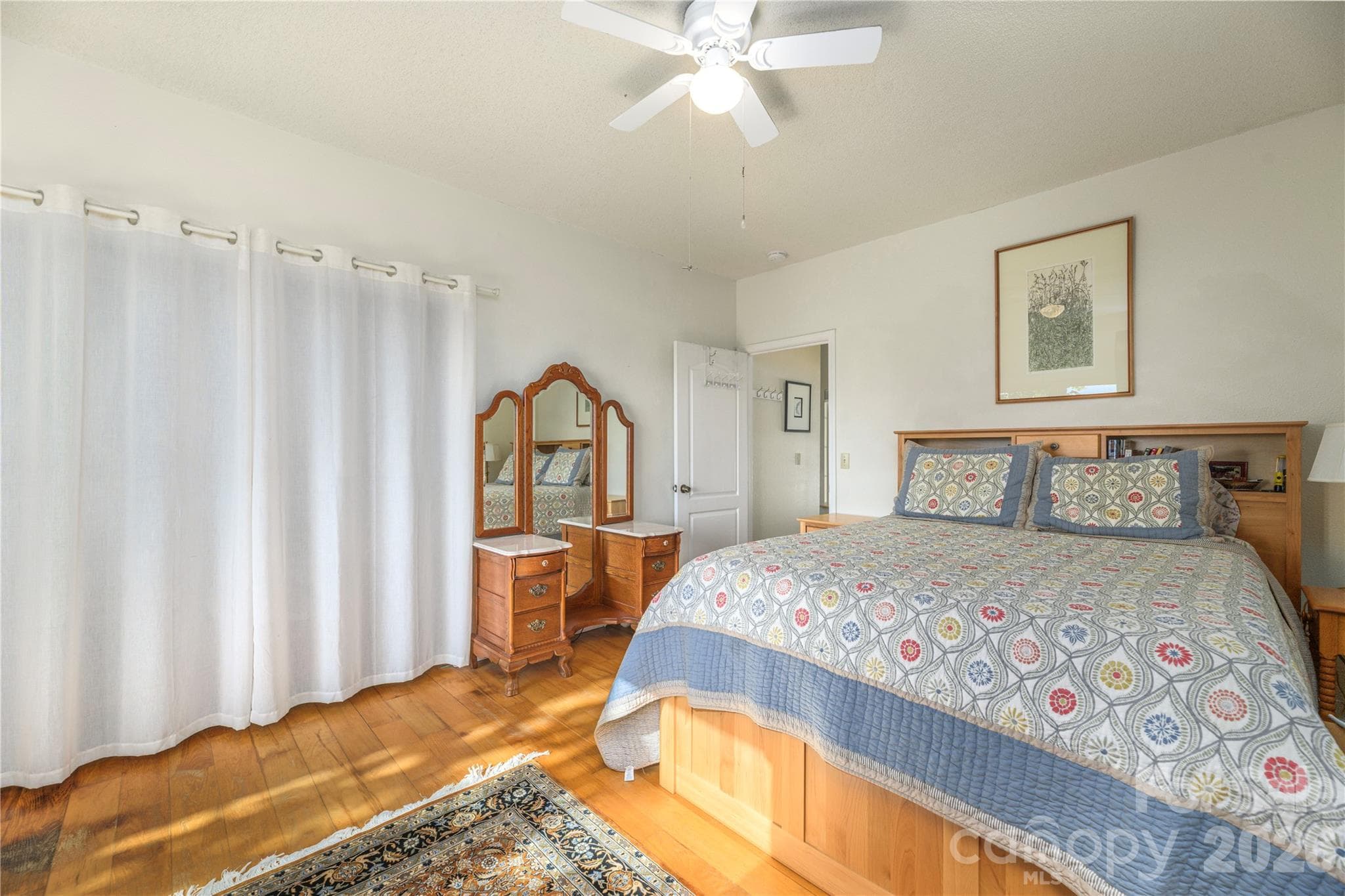 Single Family Residence at 804 Madison Heights Drive, Marshall, photo 19 of 47