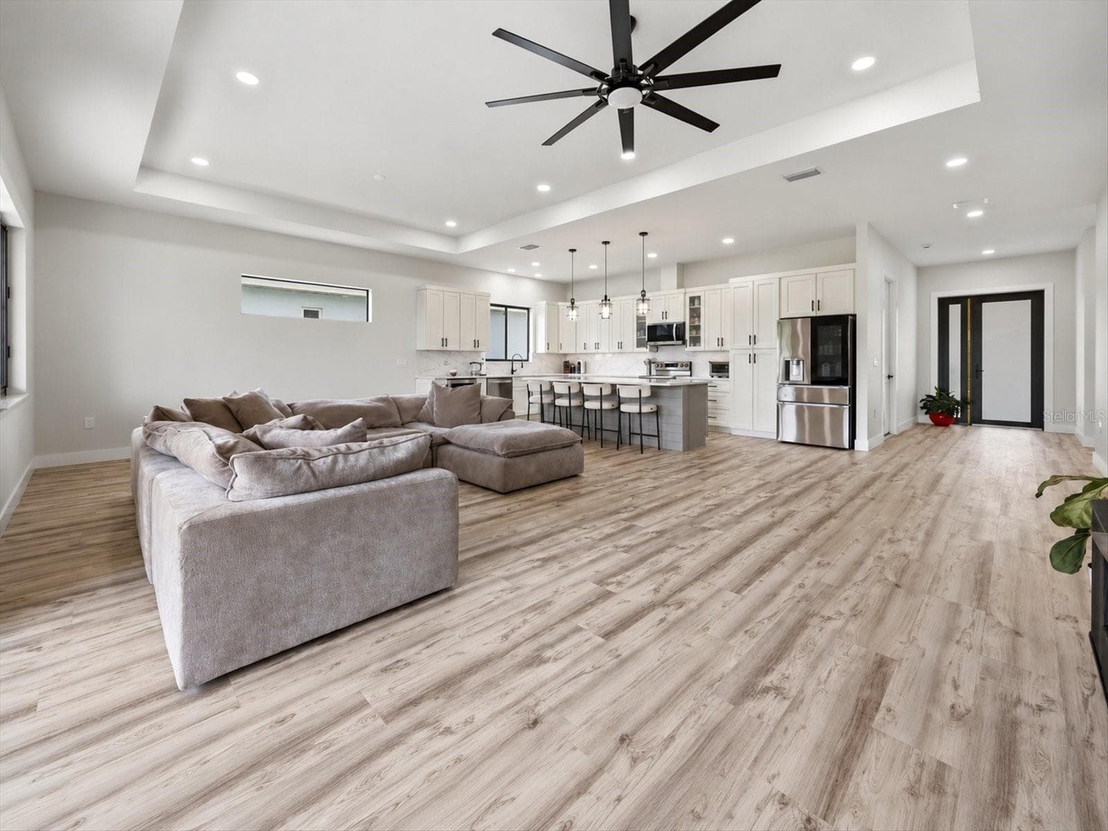 Single Family Residence at 137 DAVID BLVD, ROTONDA WEST, photo 8 of 37
