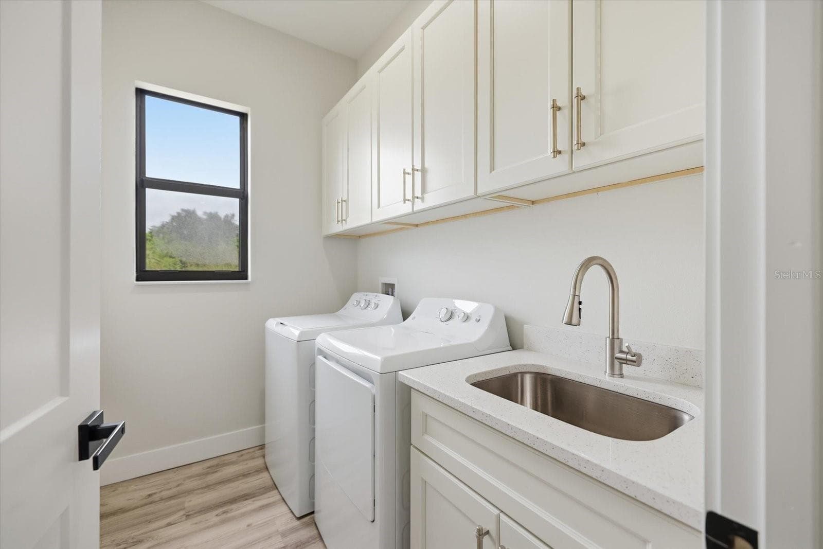 Single Family Residence at 137 DAVID BLVD, ROTONDA WEST, photo 24 of 37