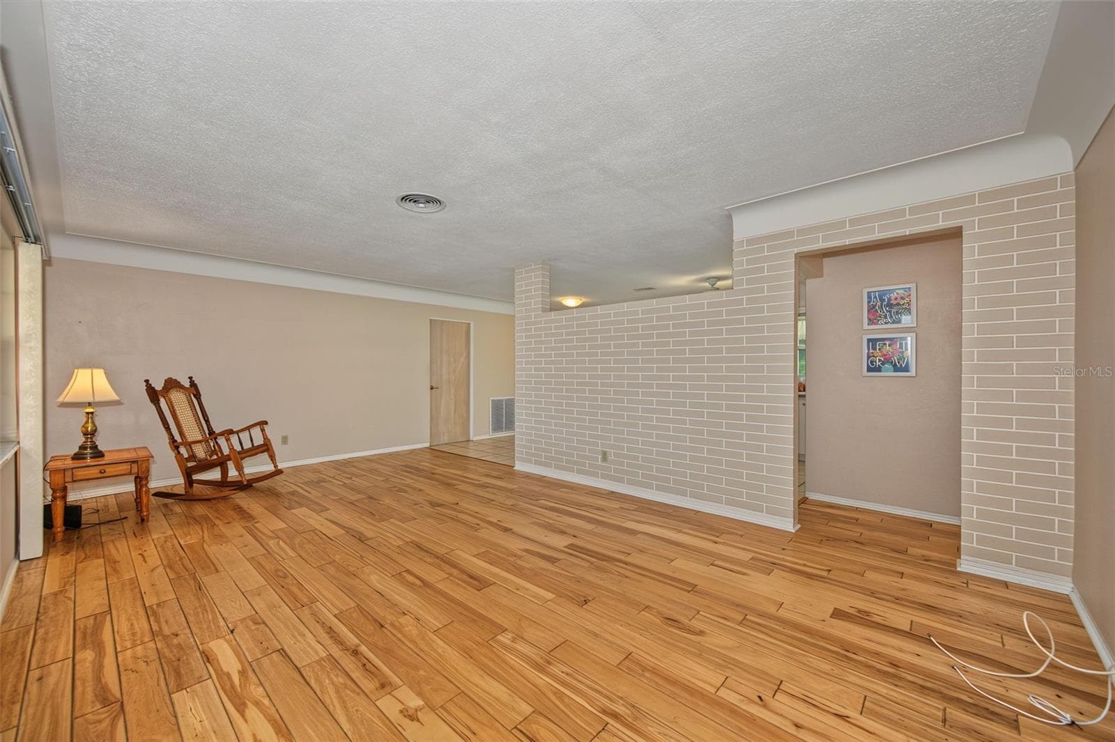 Living Room - 5215 26TH AVE N, ST PETERSBURG