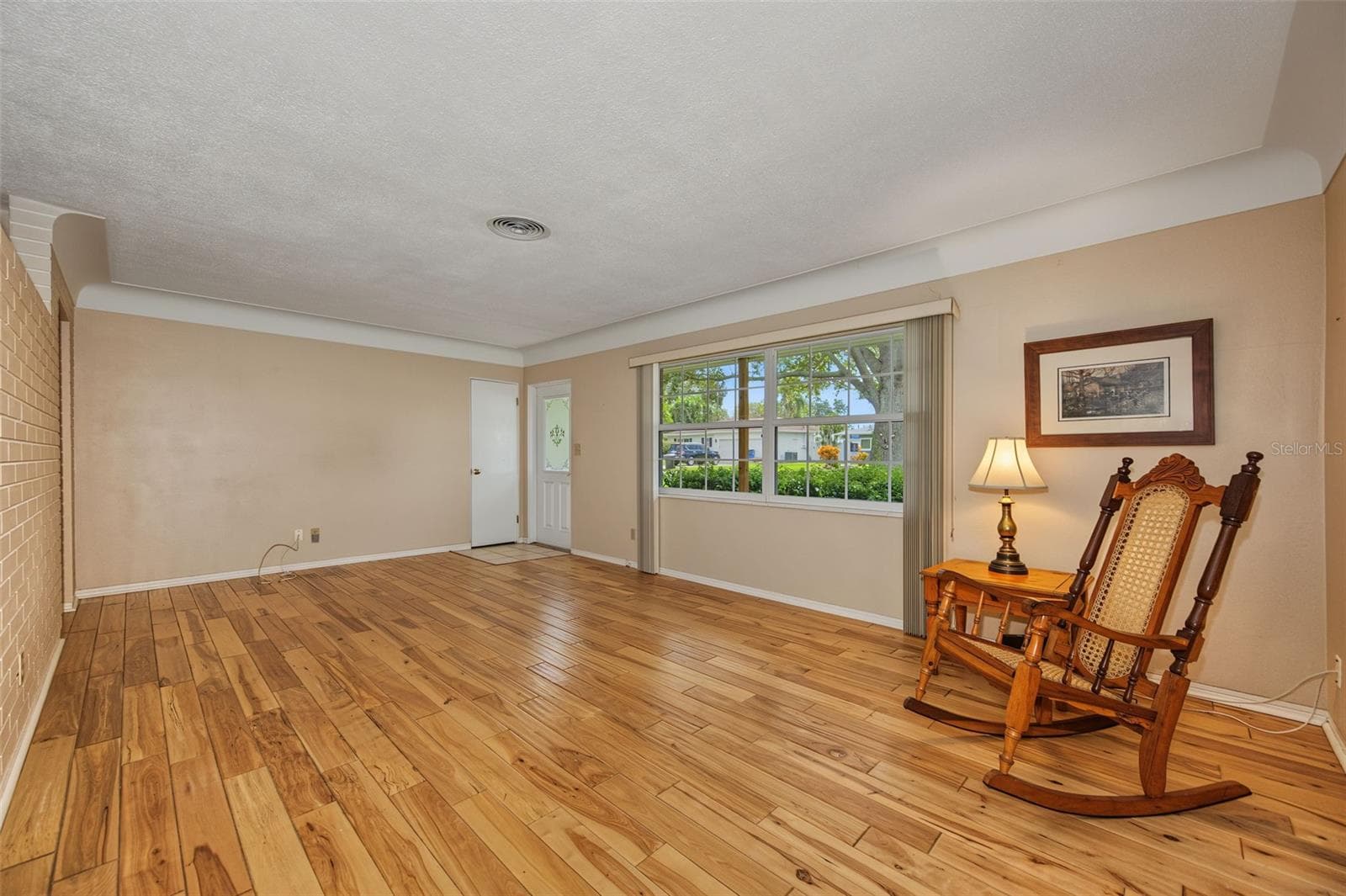 Living Room - 5215 26TH AVE N, ST PETERSBURG