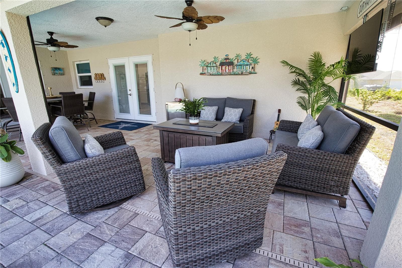 Single Family Residence at 67 LONG MEADOW LN, ROTONDA WEST, photo 20 of 42