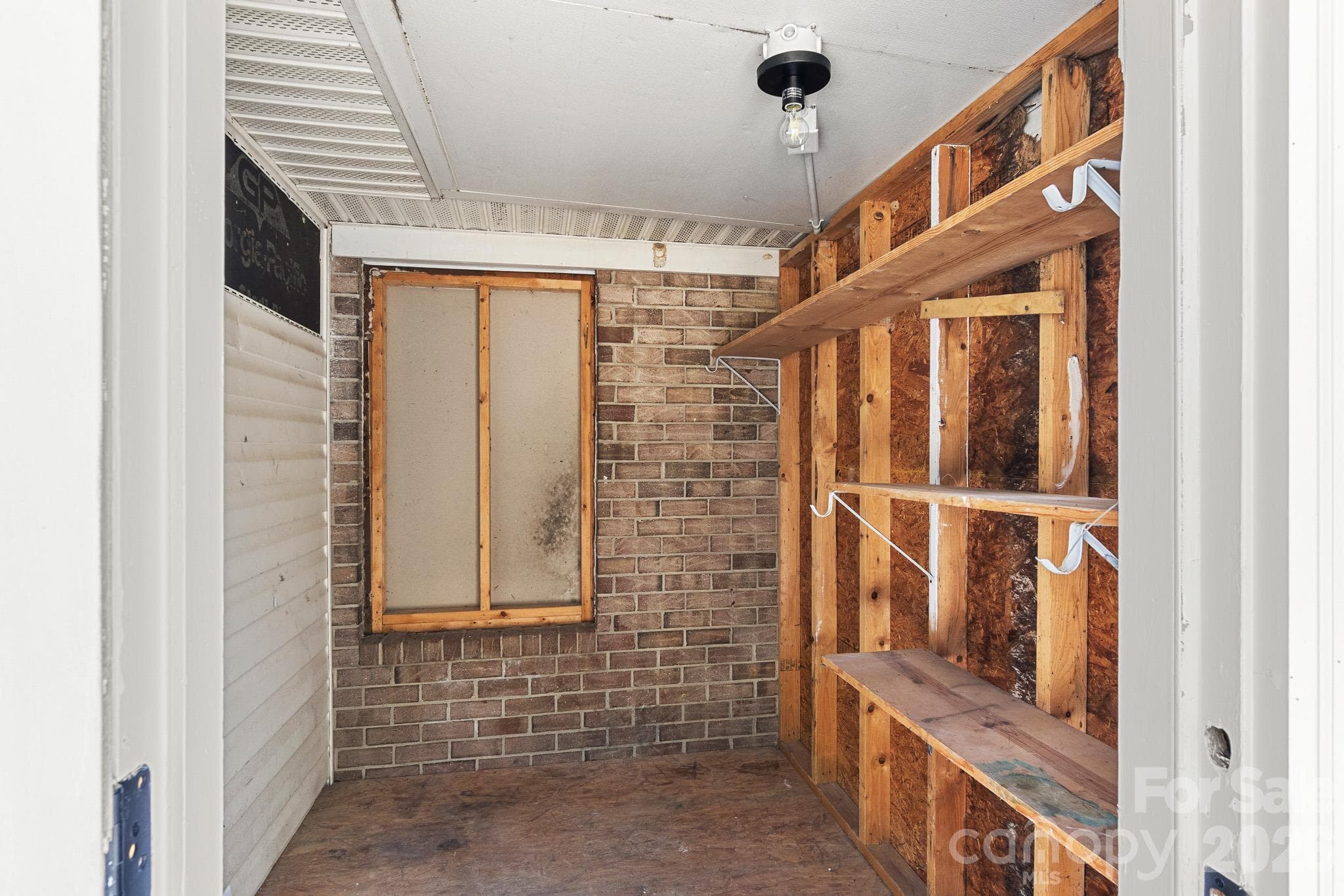 Single Family Residence at 309 Catawba Circle N, Matthews, photo 38 of 48