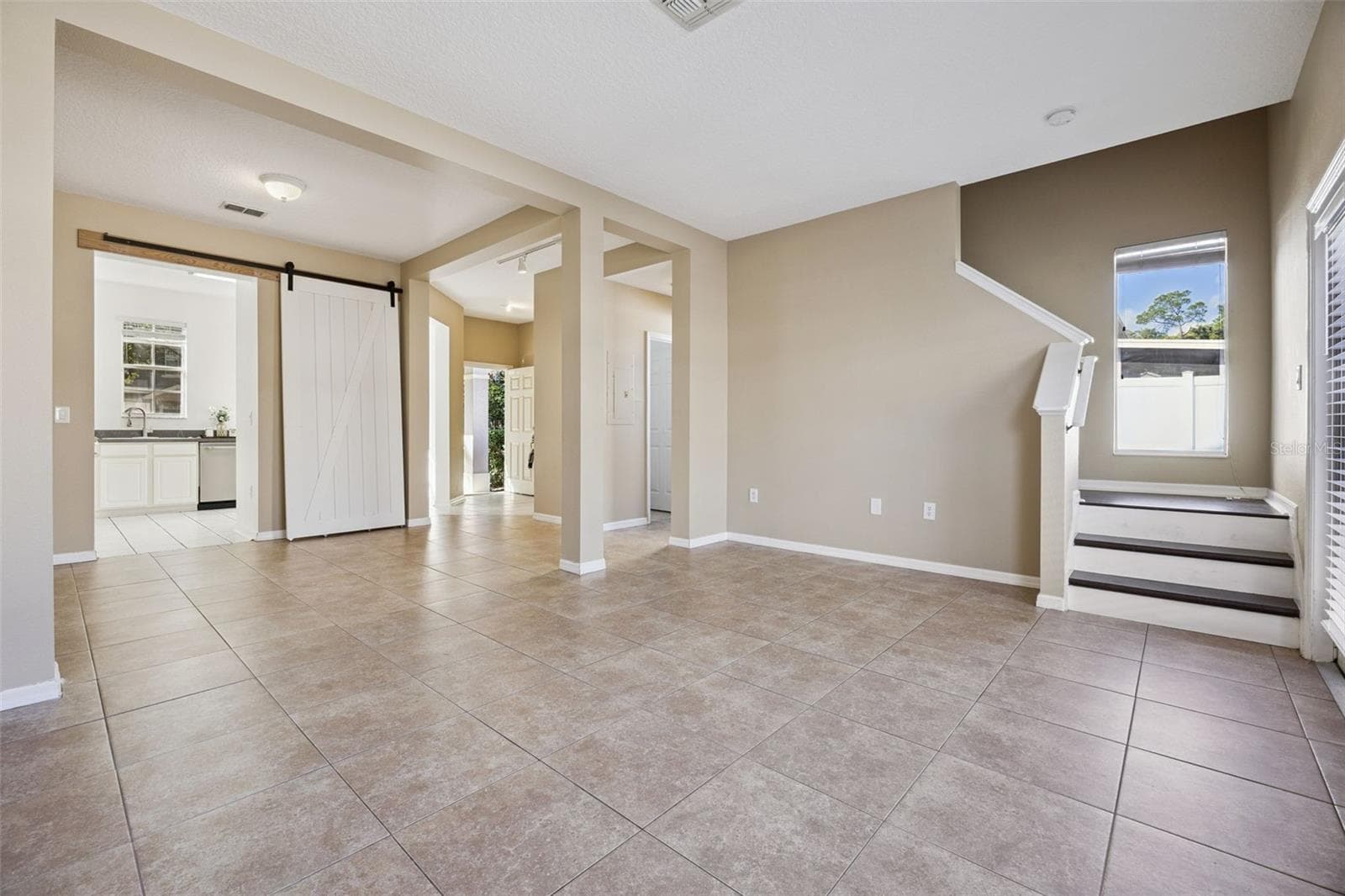 Townhouse at 8634 DANFORTH DR, WINDERMERE, photo 7 of 66