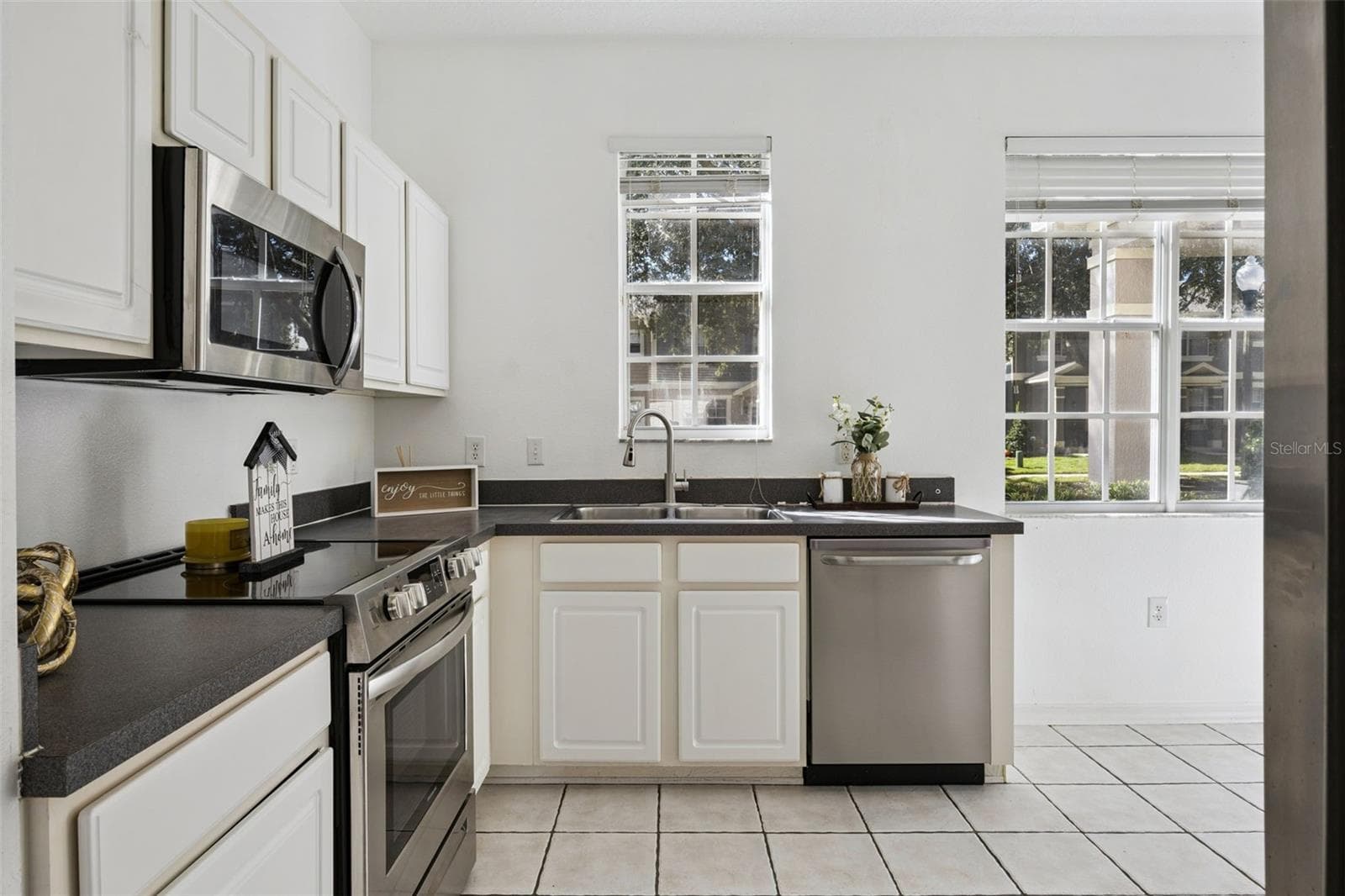 Townhouse at 8634 DANFORTH DR, WINDERMERE, photo 13 of 66