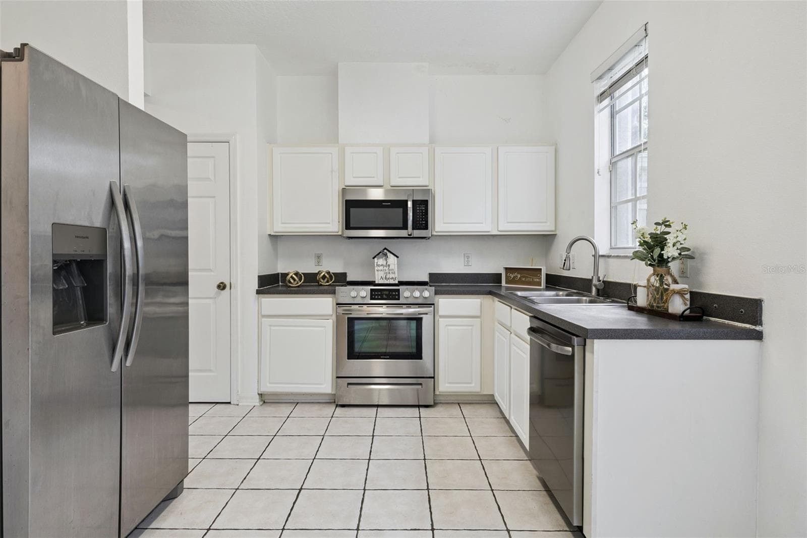 Townhouse at 8634 DANFORTH DR, WINDERMERE, photo 14 of 66