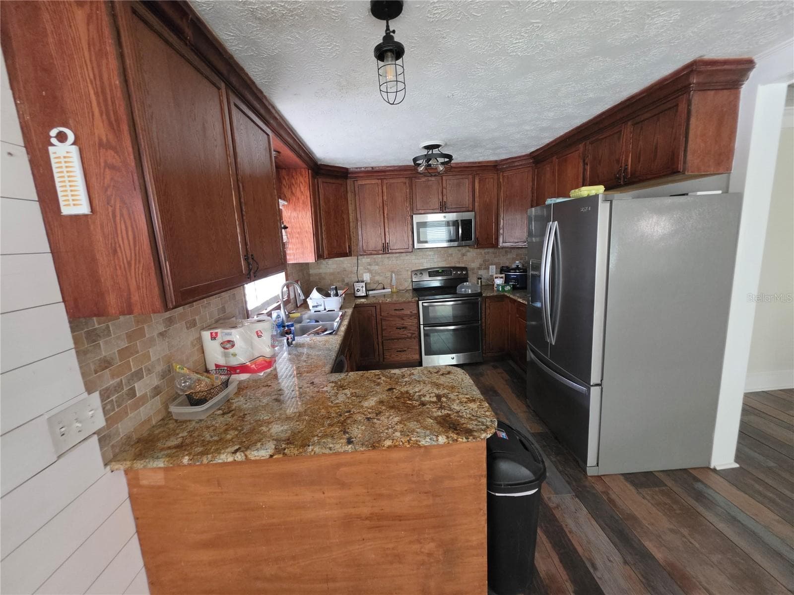 Single Family Residence at 6538 US HIGHWAY 441 SE, OKEECHOBEE, photo 16 of 29