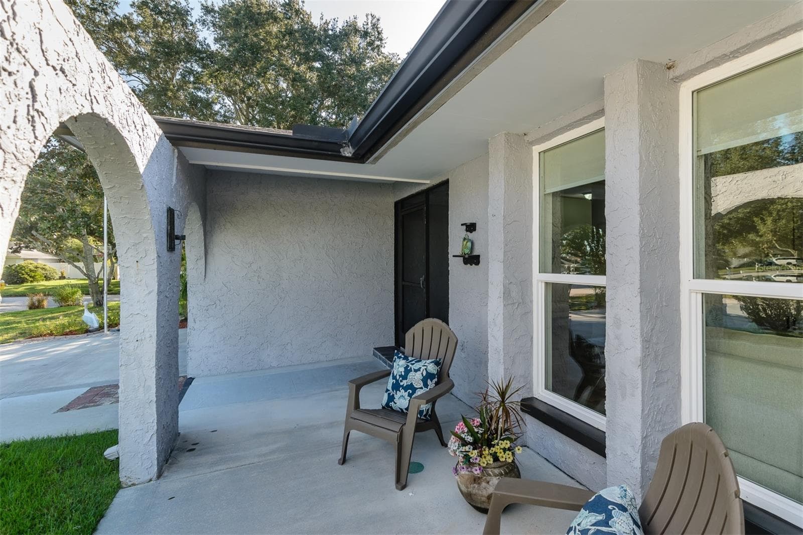 Single Family Residence at 2977 AMBLEGLEN CT, CLEARWATER, photo 7 of 56