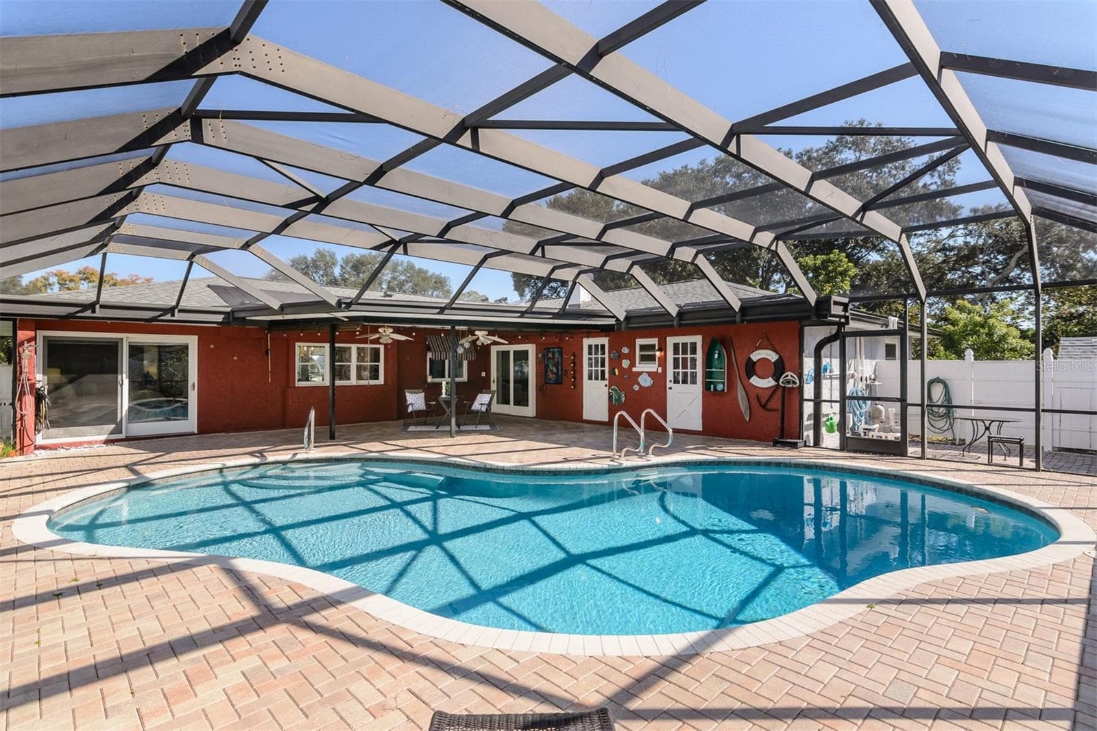 Single Family Residence at 2977 AMBLEGLEN CT, CLEARWATER, photo 40 of 56