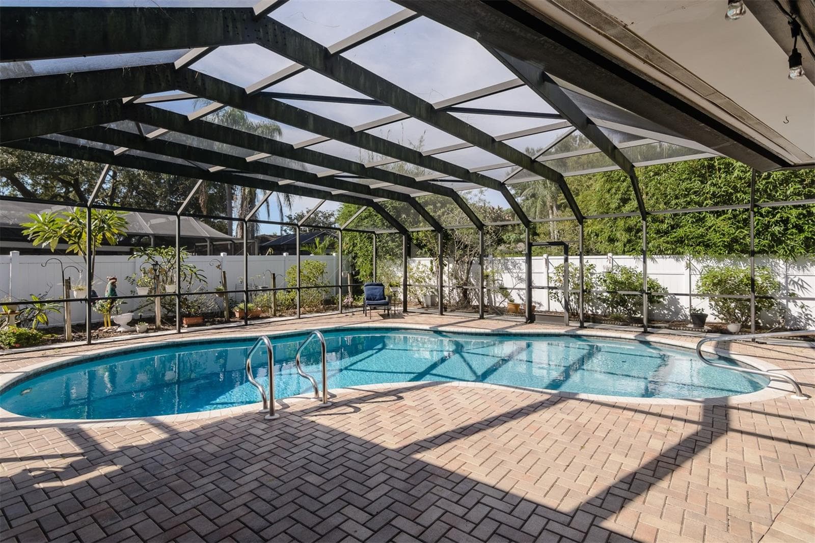 Single Family Residence at 2977 AMBLEGLEN CT, CLEARWATER, photo 44 of 56