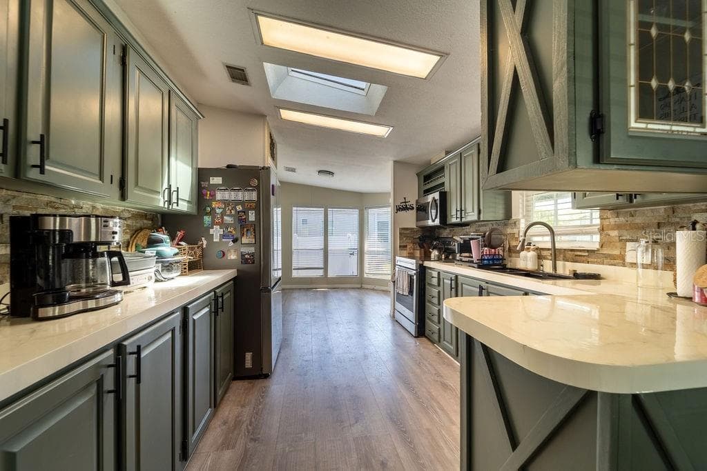 Manufactured Home at 161 FLORENCE BLVD, DEBARY, photo 10 of 25