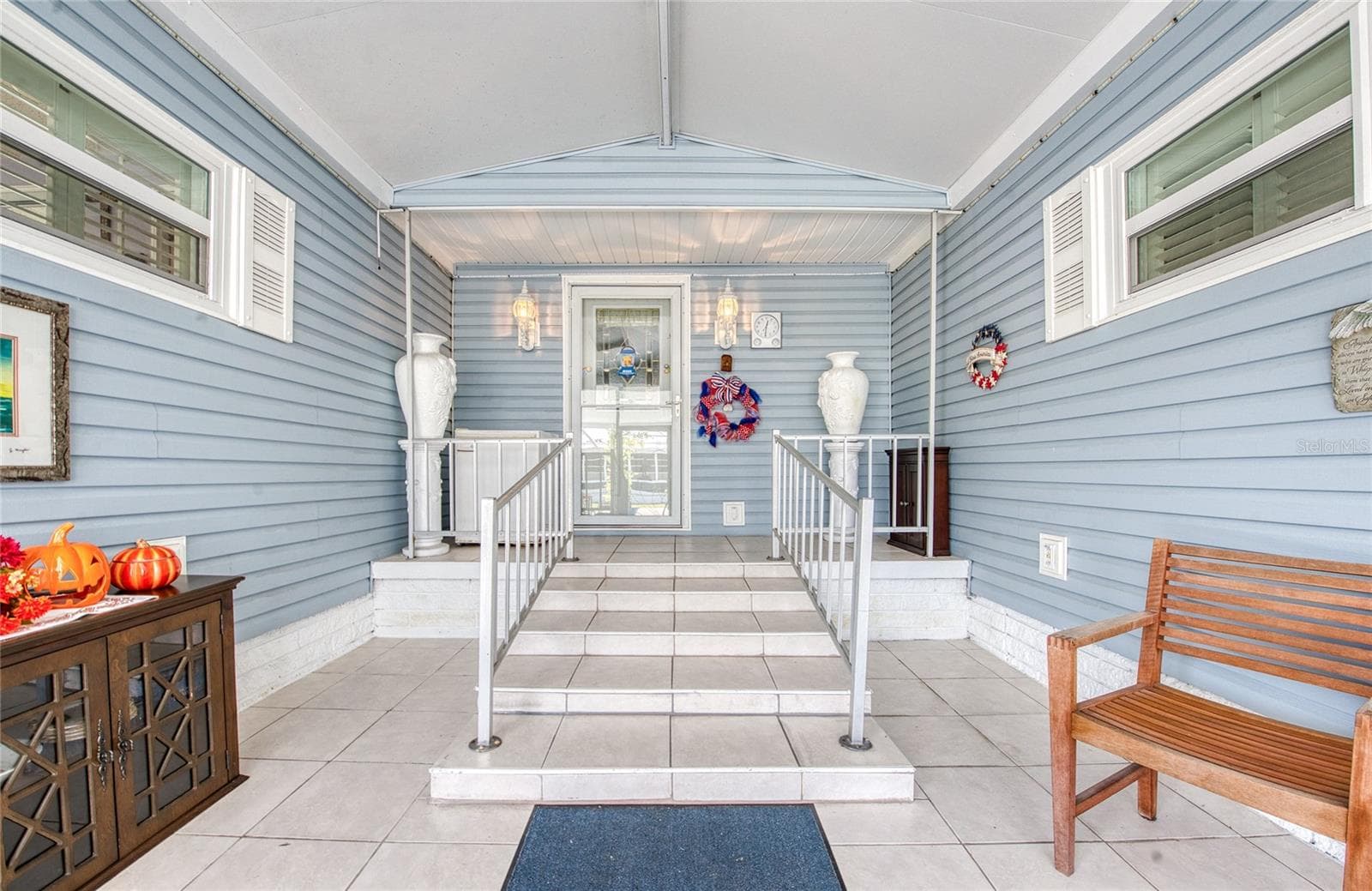 Mobile Home at 18675 US HIGHWAY 19 N #303, CLEARWATER, photo 8 of 42