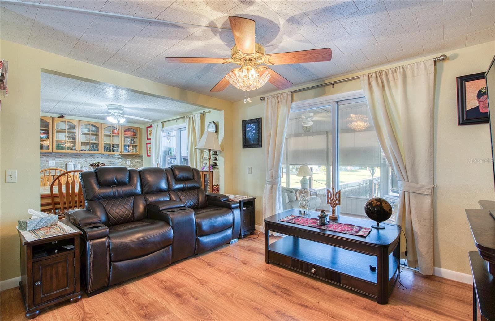 Mobile Home at 18675 US HIGHWAY 19 N #303, CLEARWATER, photo 11 of 42