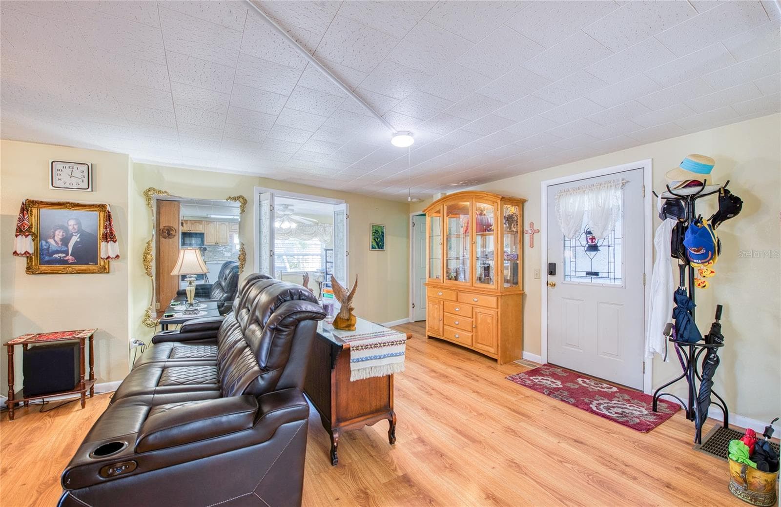 Mobile Home at 18675 US HIGHWAY 19 N #303, CLEARWATER, photo 15 of 42