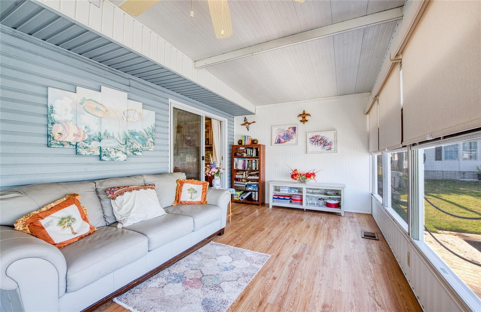 Mobile Home at 18675 US HIGHWAY 19 N #303, CLEARWATER, photo 23 of 42