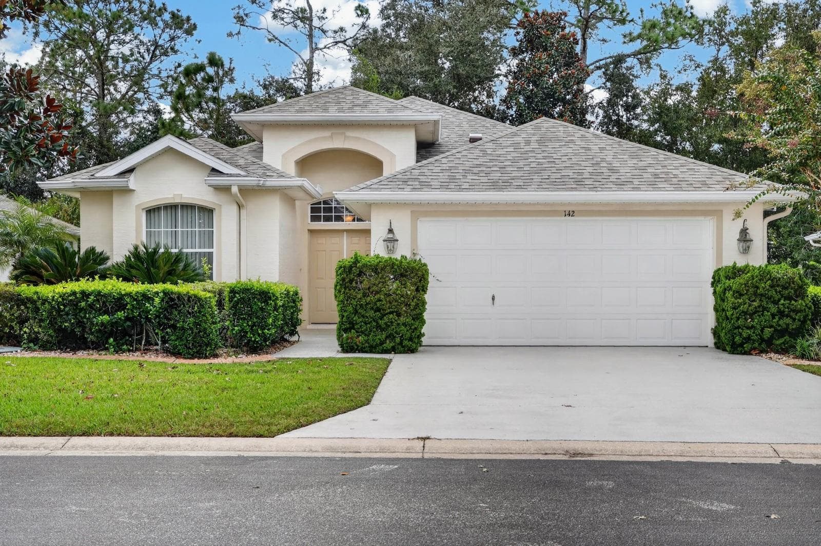 142 RAINTREE CIR