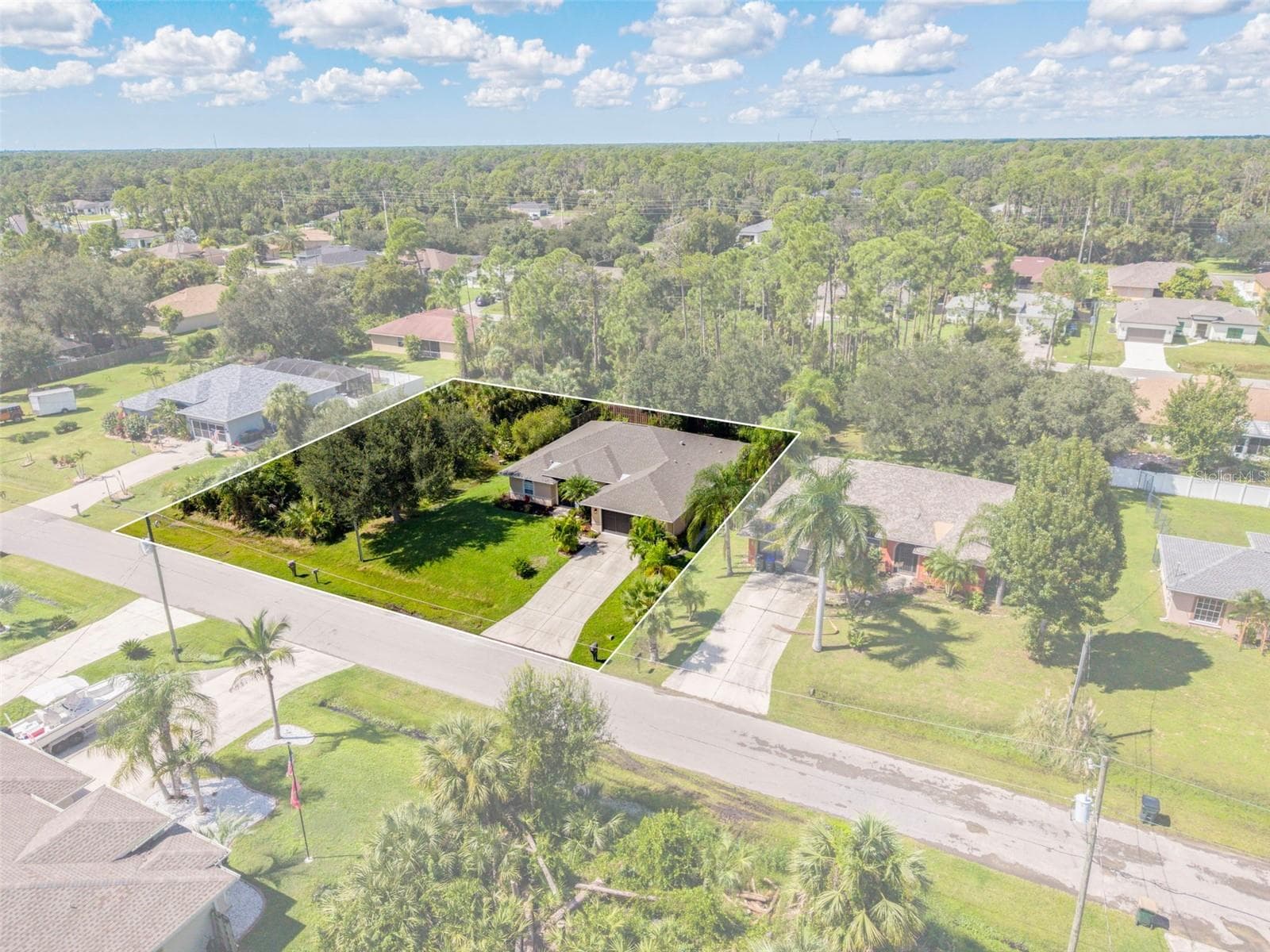 Half Acre Home - 3507 CULPEPPER TER, NORTH PORT
