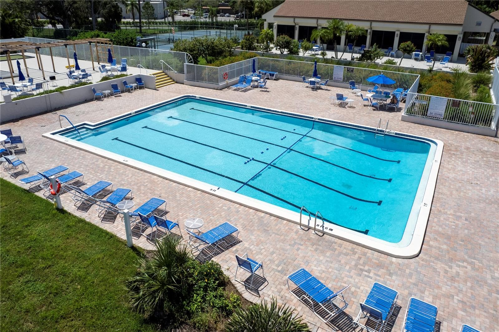 Clubhouse pool - 612 BIRD BAY DR S #108, VENICE
