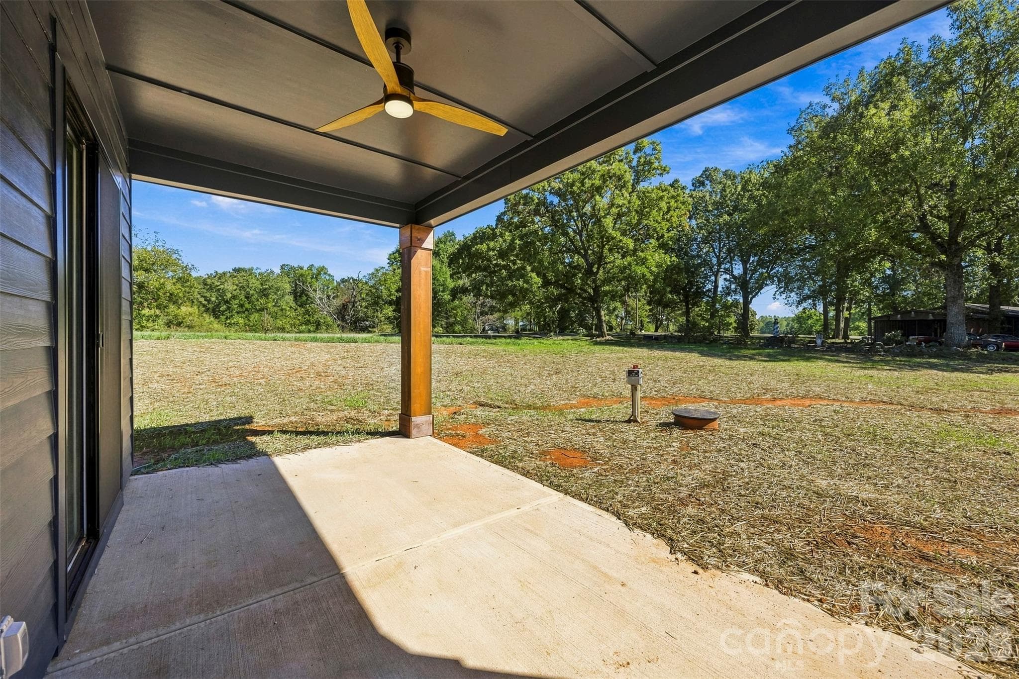 Single Family Residence at 1503 Lingerfelt Farm Drive, Bessemer City, photo 34 of 38
