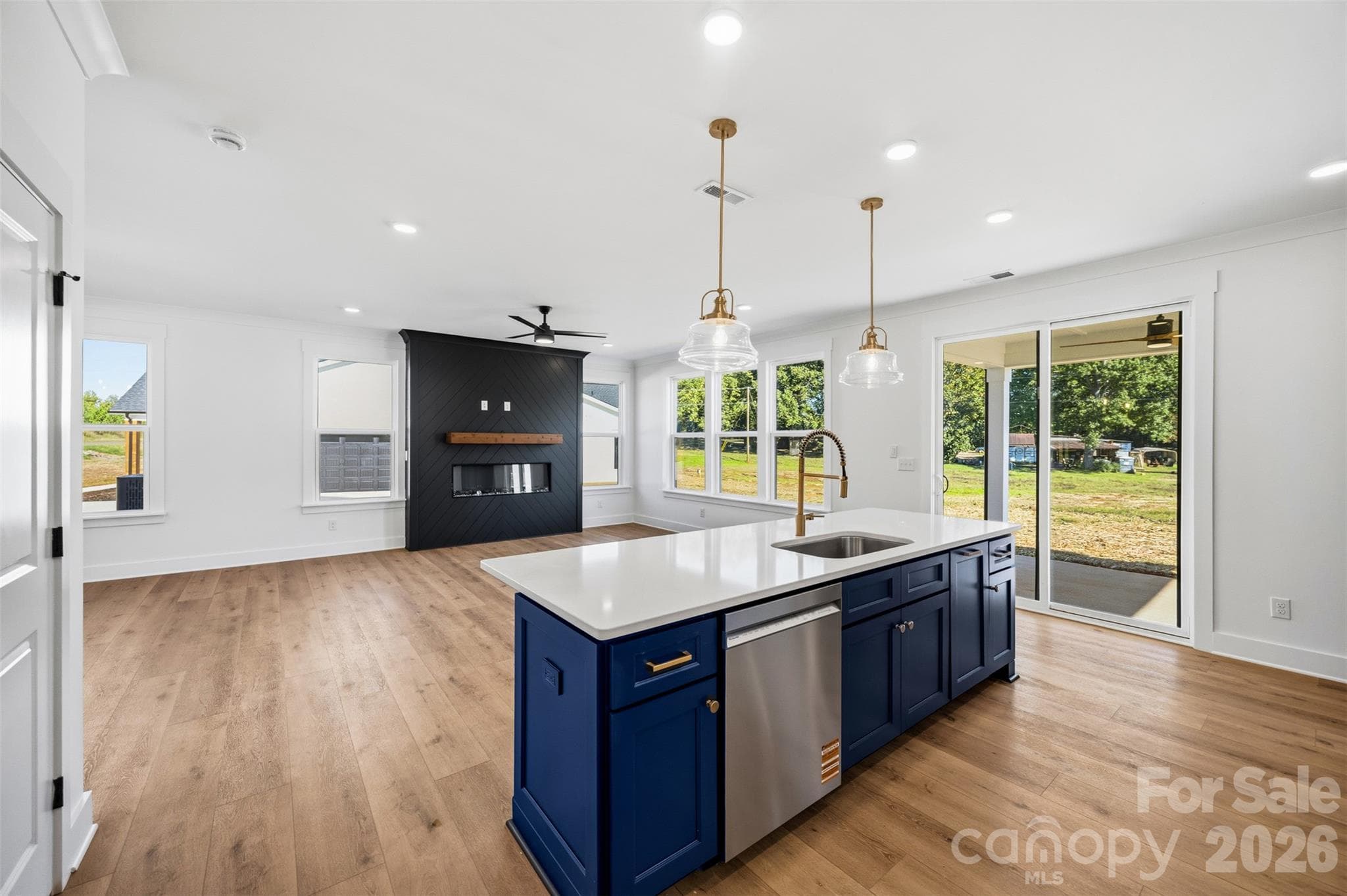 Single Family Residence at 1511 Lingerfelt Farm Drive, Bessemer City, photo 10 of 40