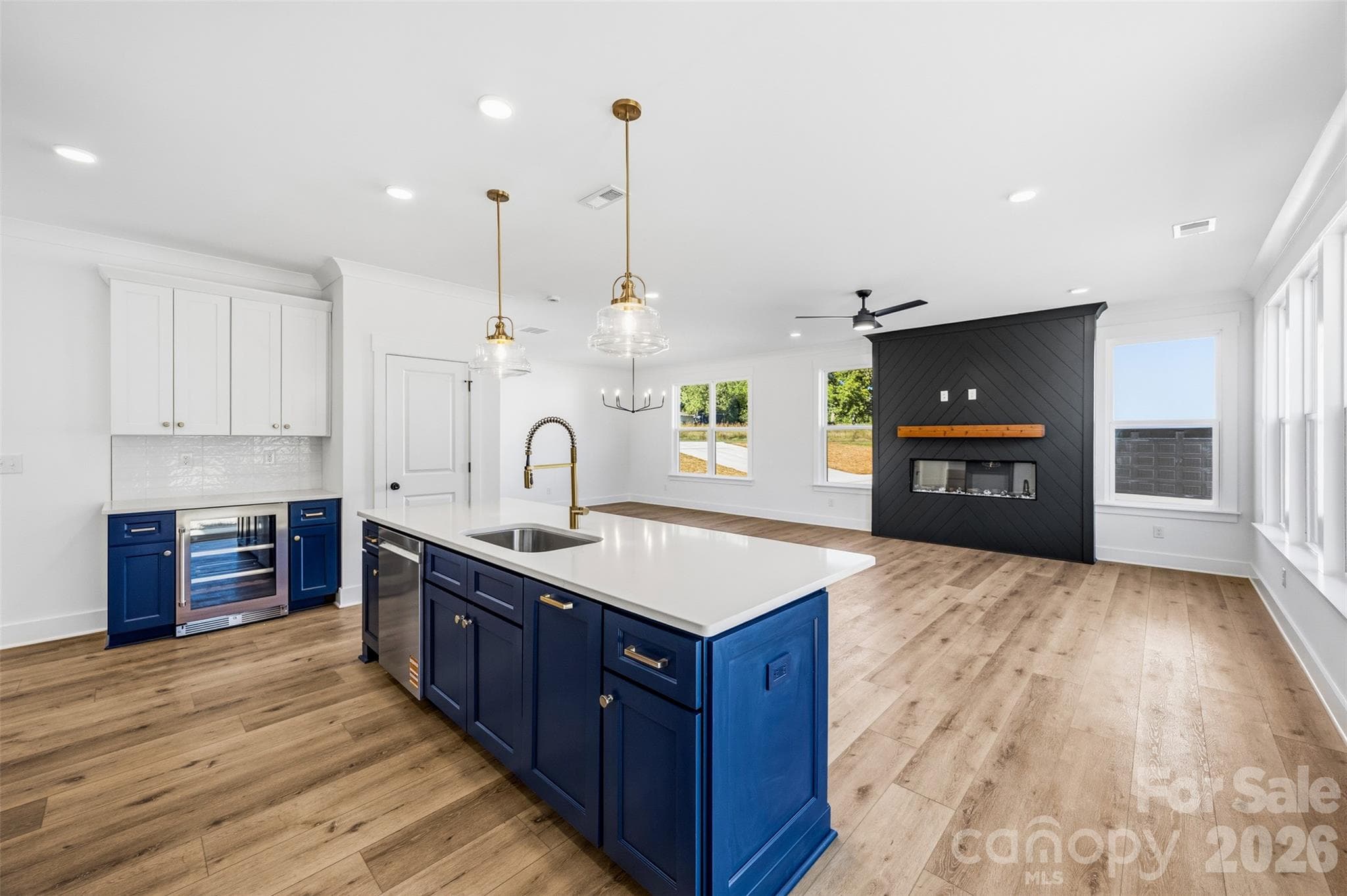 Single Family Residence at 1511 Lingerfelt Farm Drive, Bessemer City, photo 11 of 40
