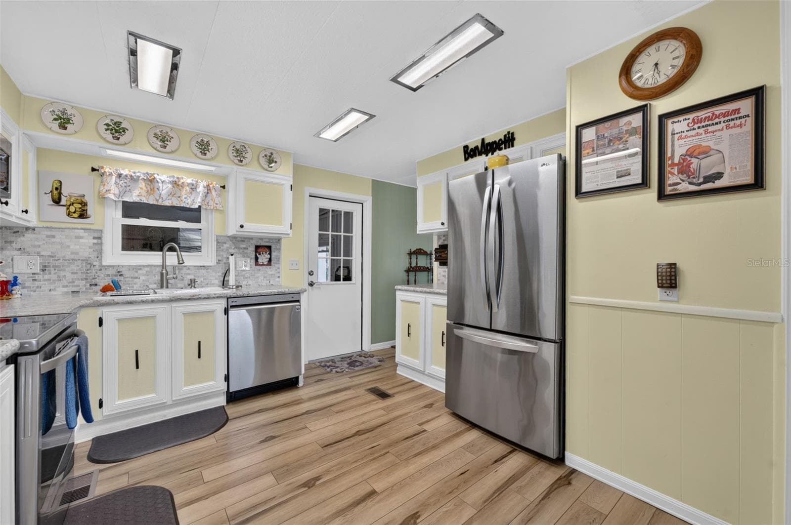 Mobile Home at 222 PARADISE S, LEESBURG, photo 18 of 52