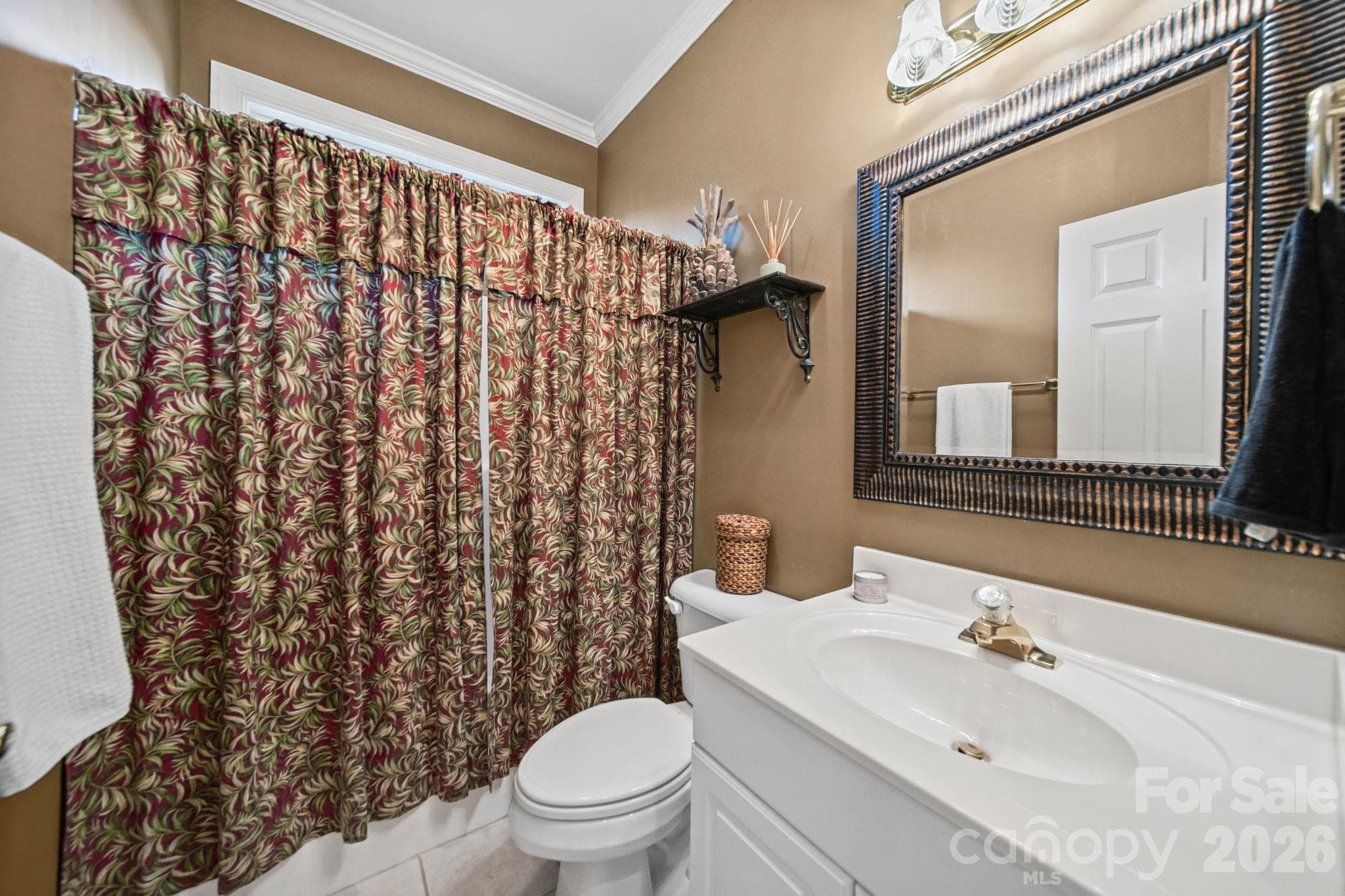 Single Family Residence at 1221 Rittenhouse Lane, Rock Hill, photo 10 of 24