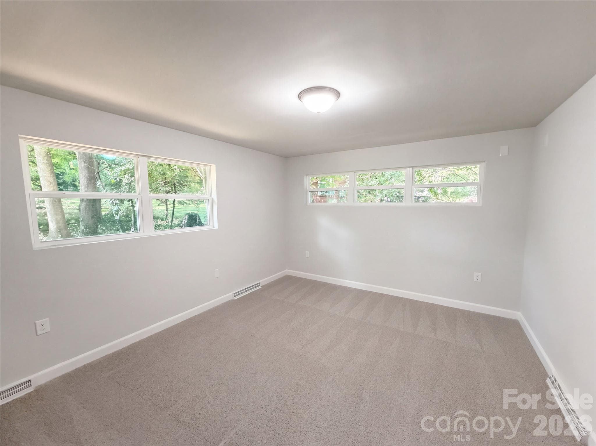 Single Family Residence at 1632 Carolina Circle, Gastonia, photo 11 of 25