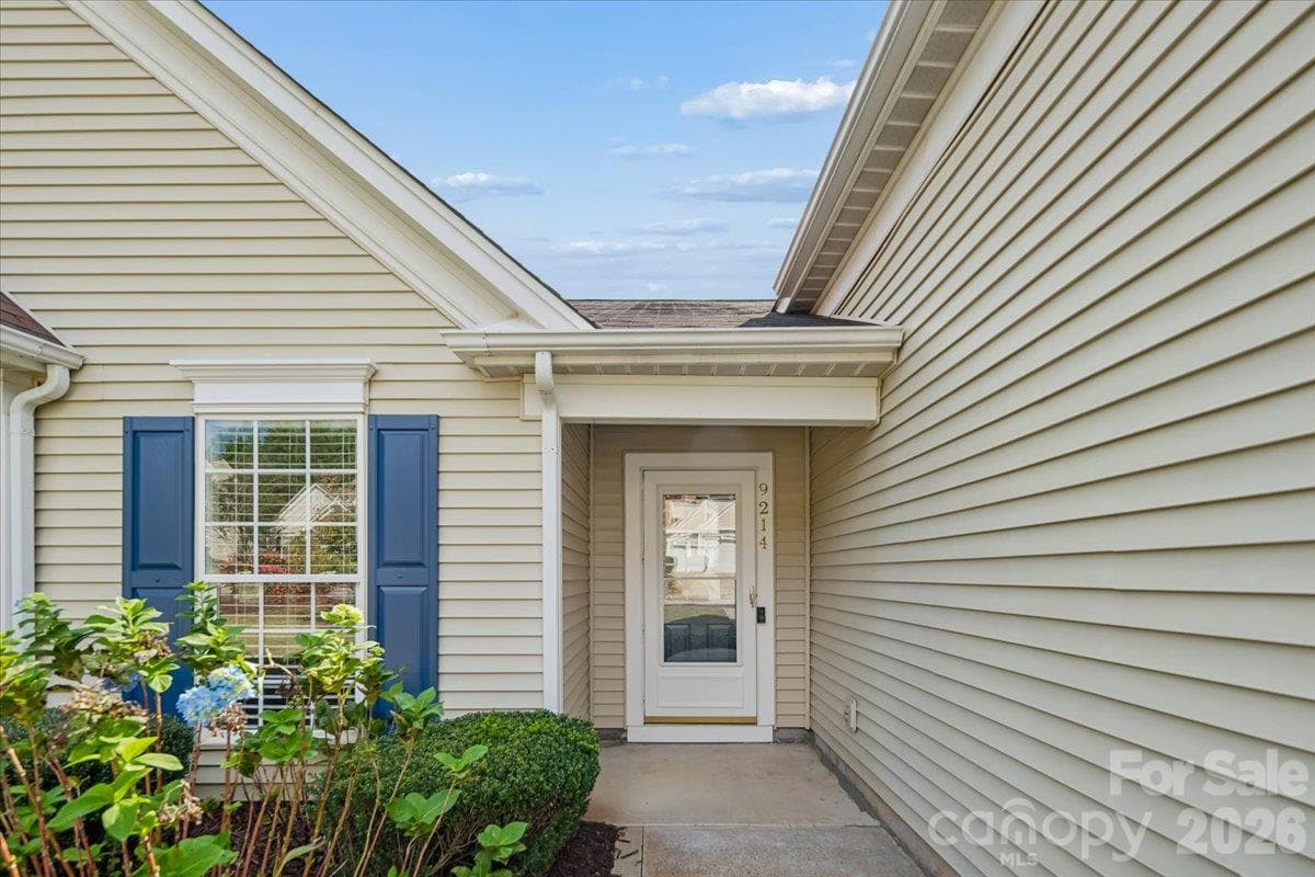 Single Family Residence at 9214 Culcairn Road, Huntersville, photo 3 of 47