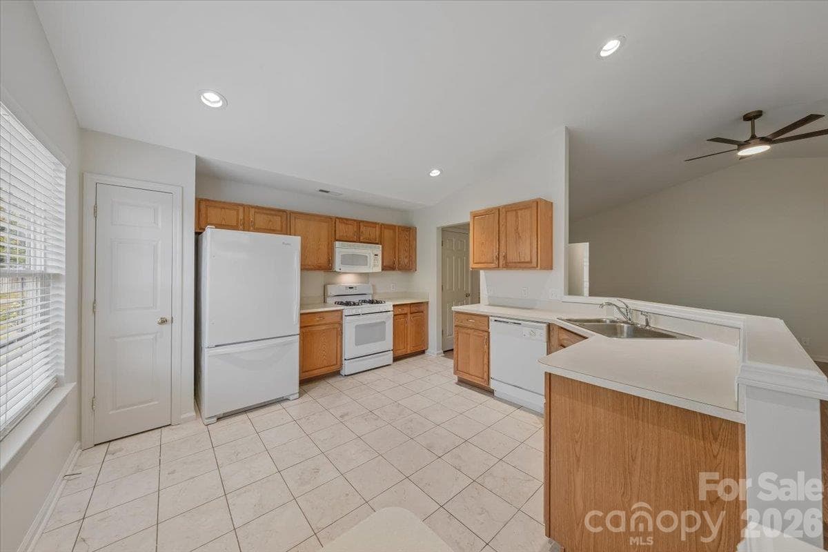 Single Family Residence at 9214 Culcairn Road, Huntersville, photo 14 of 47