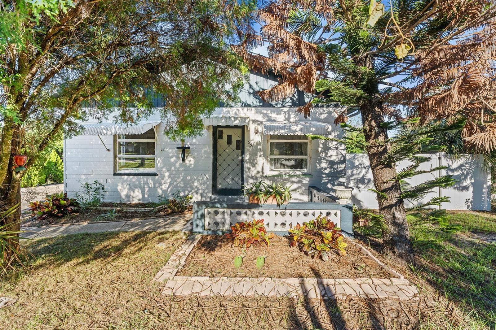 Single Family Residence at 231 N RIDGEWOOD AVE, ORMOND BEACH, photo 2 of 51