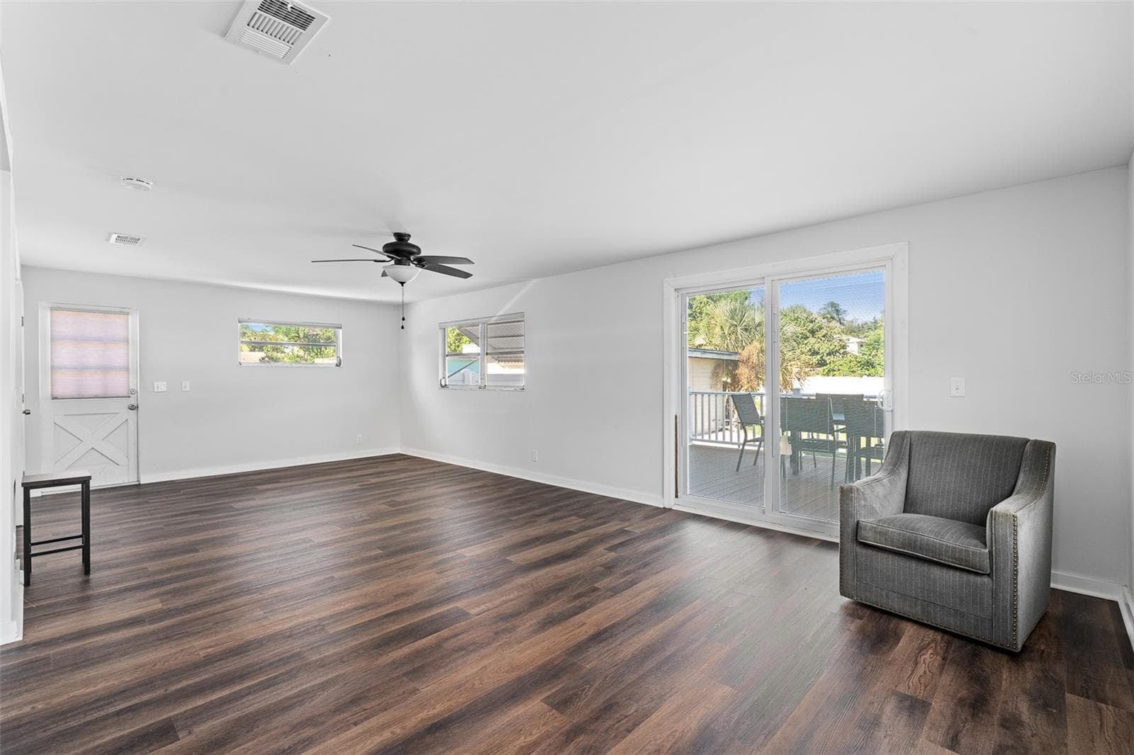 Single Family Residence at 231 N RIDGEWOOD AVE, ORMOND BEACH, photo 5 of 51