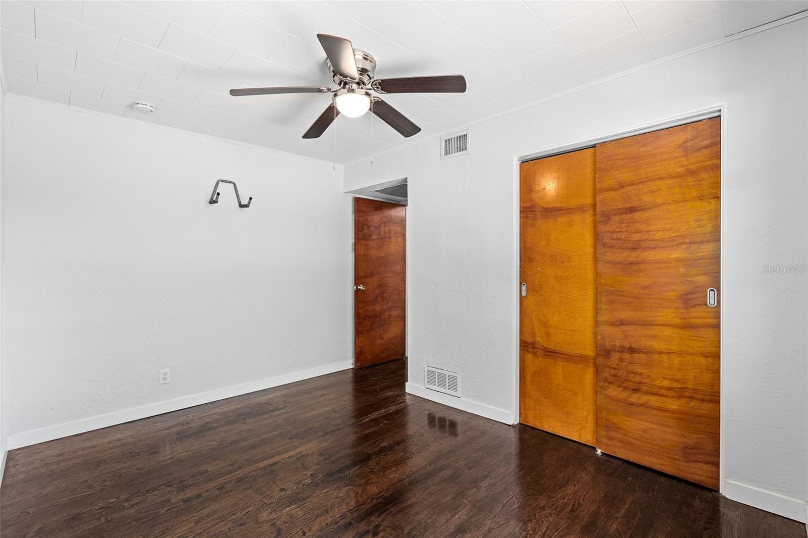 Single Family Residence at 231 N RIDGEWOOD AVE, ORMOND BEACH, photo 37 of 51
