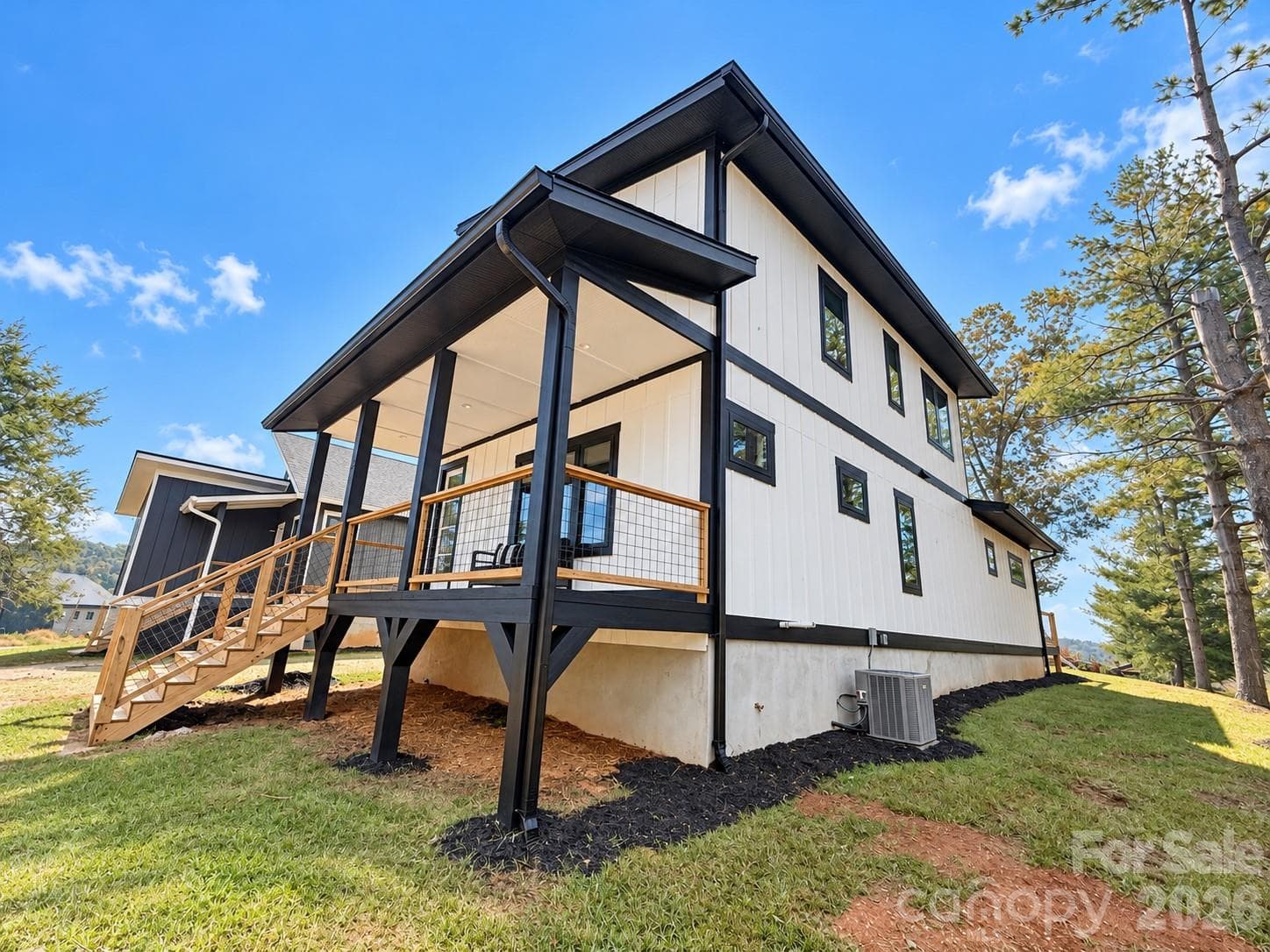 Single Family Residence at 3 Locust Street, Asheville, photo 3 of 29