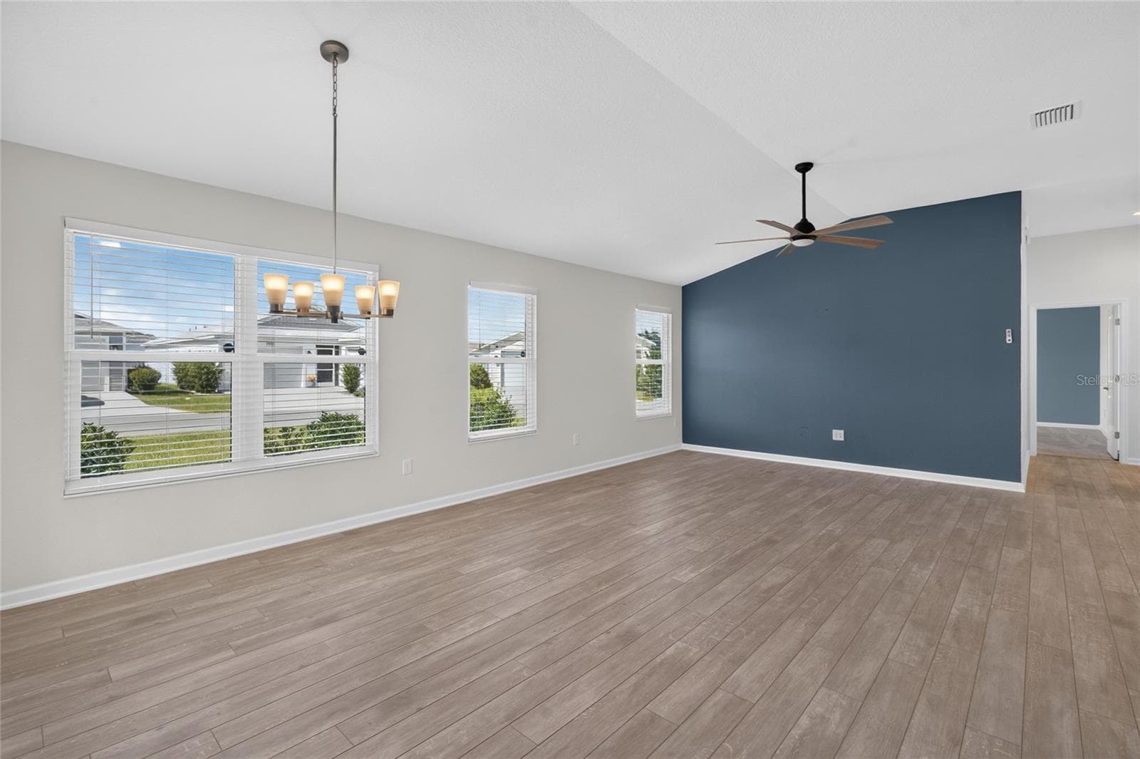 Villa at 721 JOSEPH WAY, THE VILLAGES, photo 10 of 32