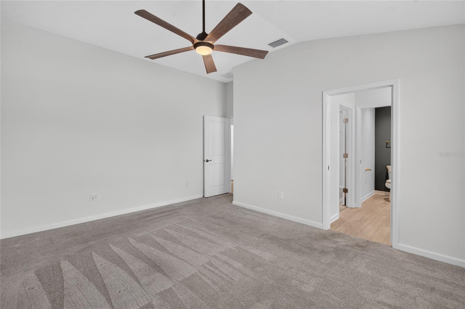 Villa at 721 JOSEPH WAY, THE VILLAGES, photo 21 of 32