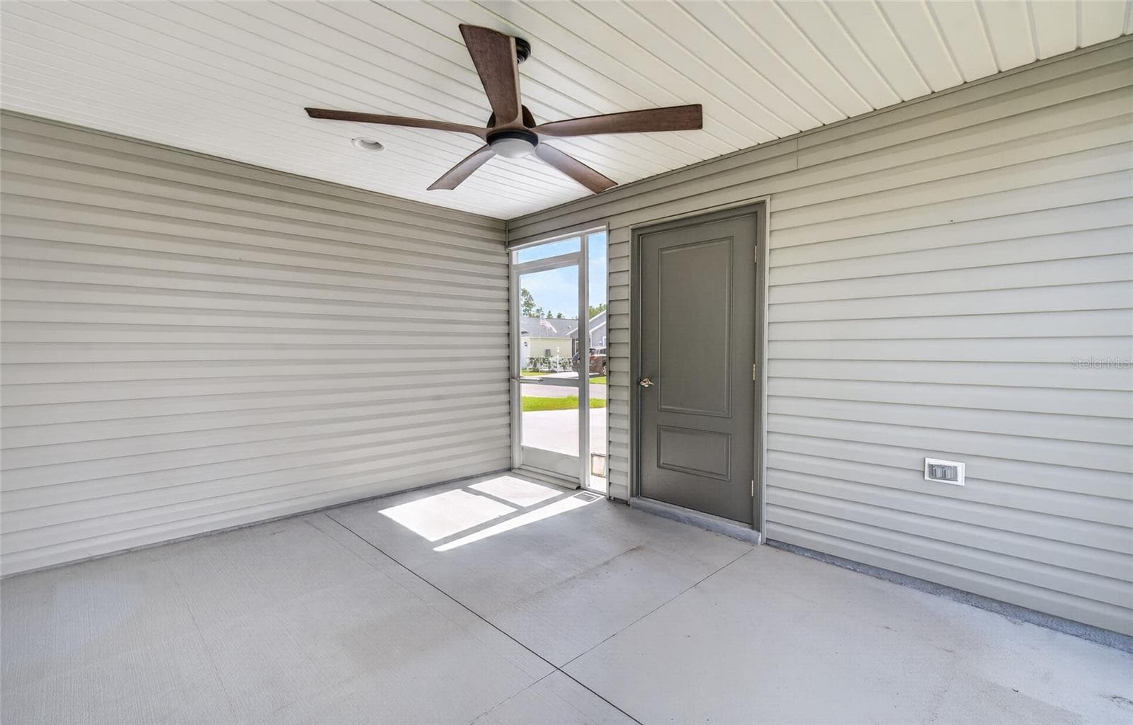 Villa at 721 JOSEPH WAY, THE VILLAGES, photo 30 of 32